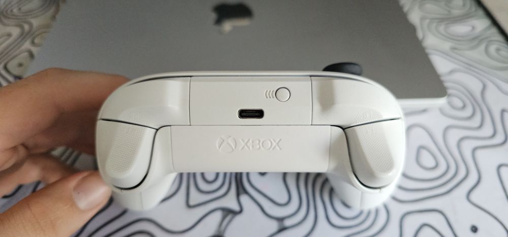 Контроллер xbox series s (состояние нового)
