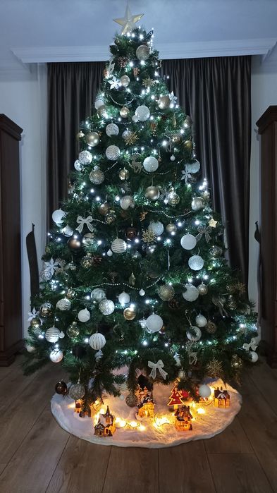 Vând brad artificial