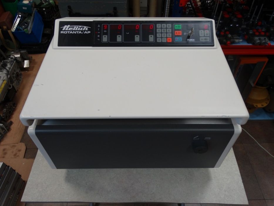 Лабораторна центрофуга Hettich Rotanta