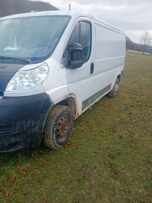 Vând duba Peugeot boxer