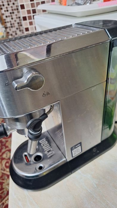 Кофемашина рожковая от DeLonghi