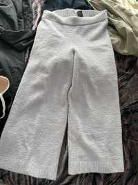 Vand pantaloni buclati,caldurosi,bleu,H&M,f lung ,si larg jos,XL,noi