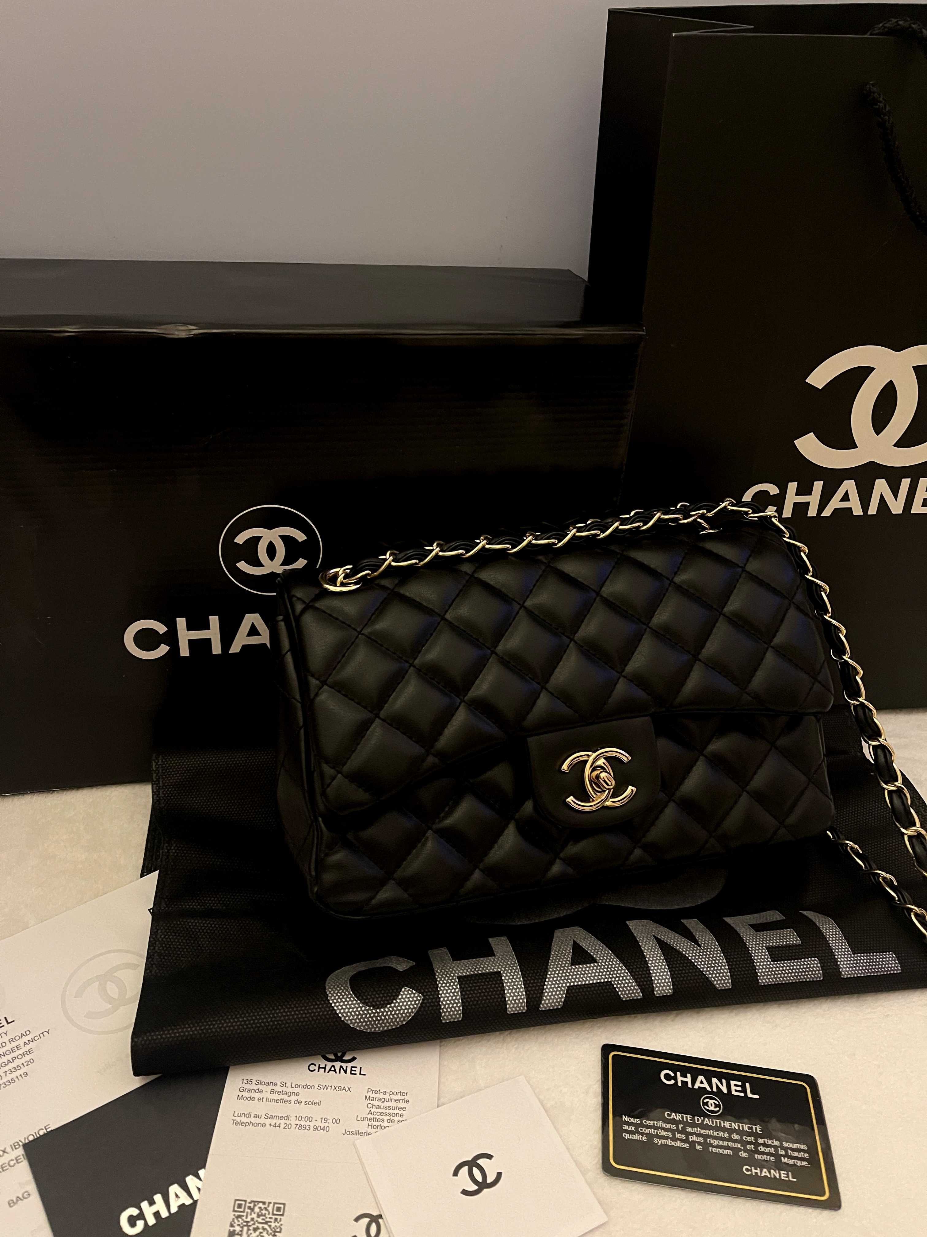 Poșetă/Geanta Chanel Classic Flap Medium shoulder bag 25cm x 16cm