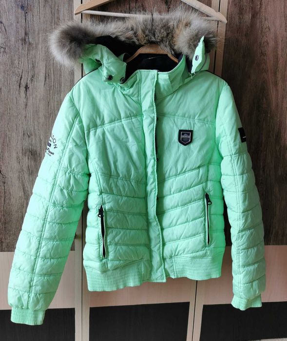 Дамско зимно яке