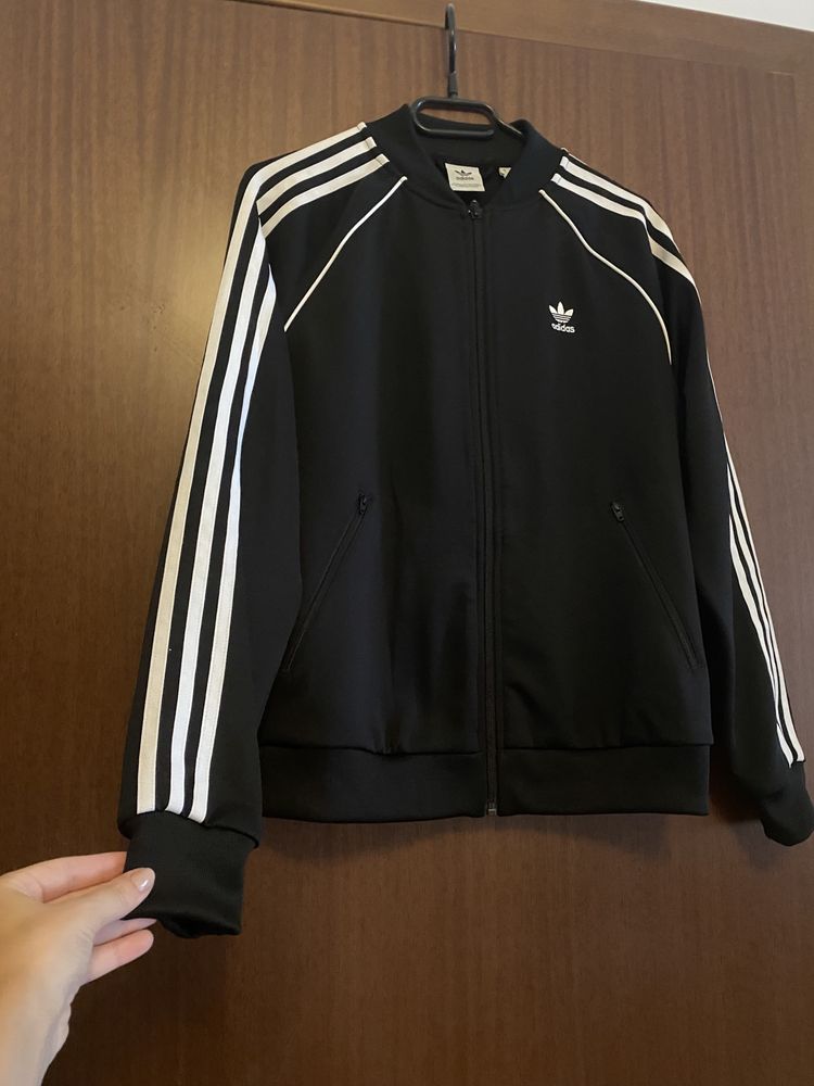 Vând hanorac ADIDAS originals S