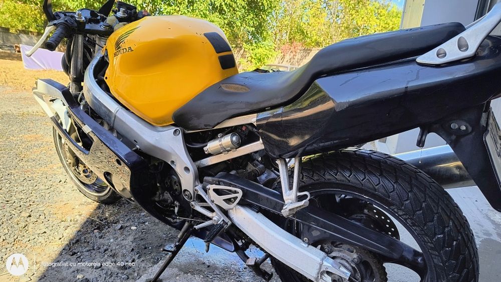 Vând HONDA CBR 600