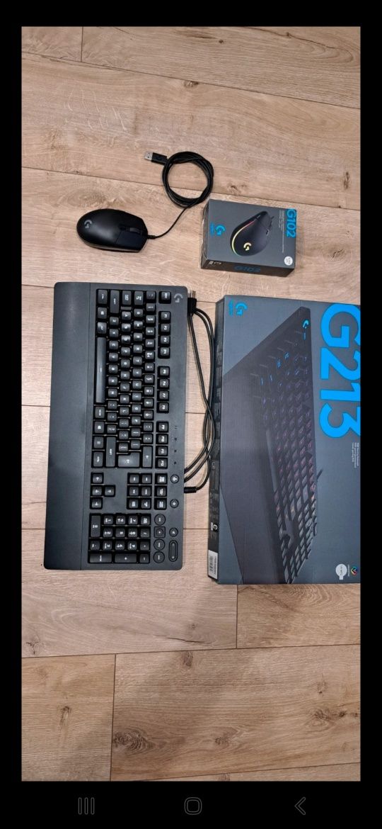 Kit gaming Logitech, tastatura G213 si mouse G102