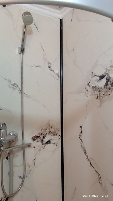 Сдам времнку. Два не большие комнаты. Семейной паре. Без детей.