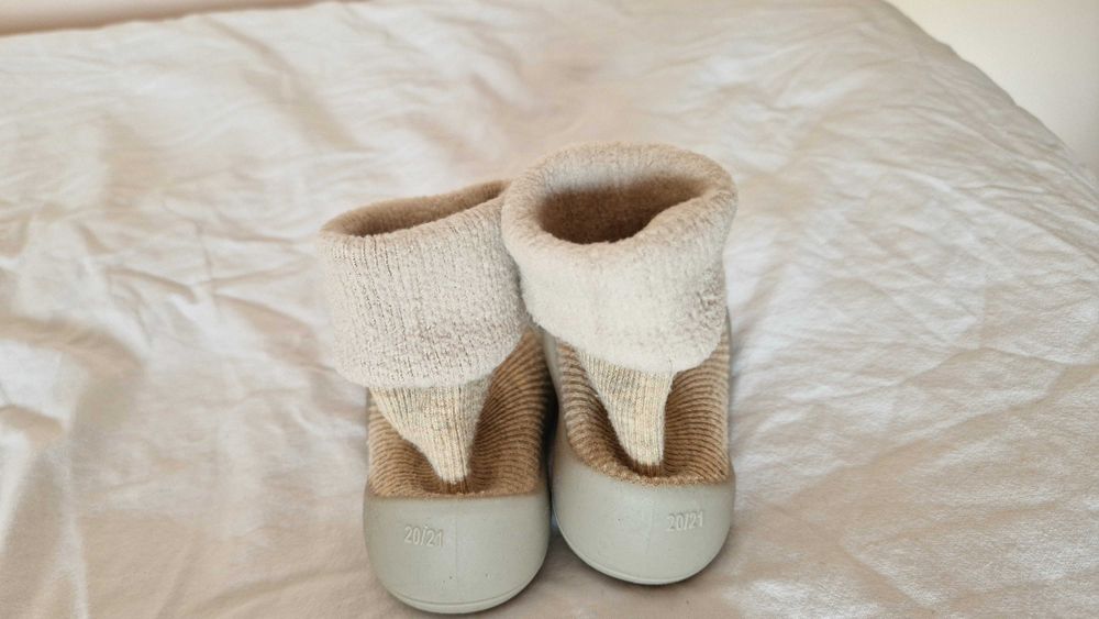 Бебешки обувки против хлъзгане.