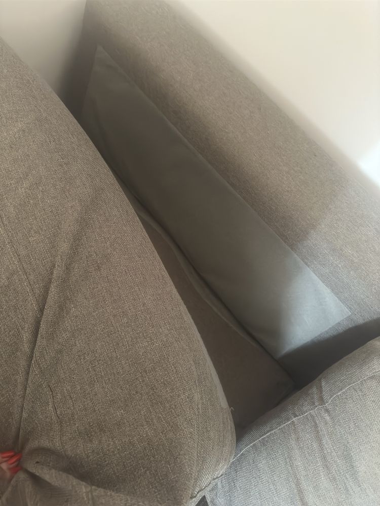 Vând canapea Mobexpert