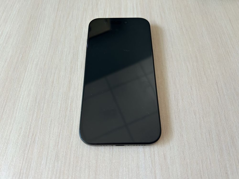 Продавам Apple iPhone 15 256GB