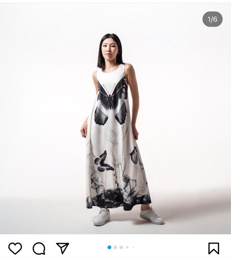 Продам дизайнерские платья по 15000.