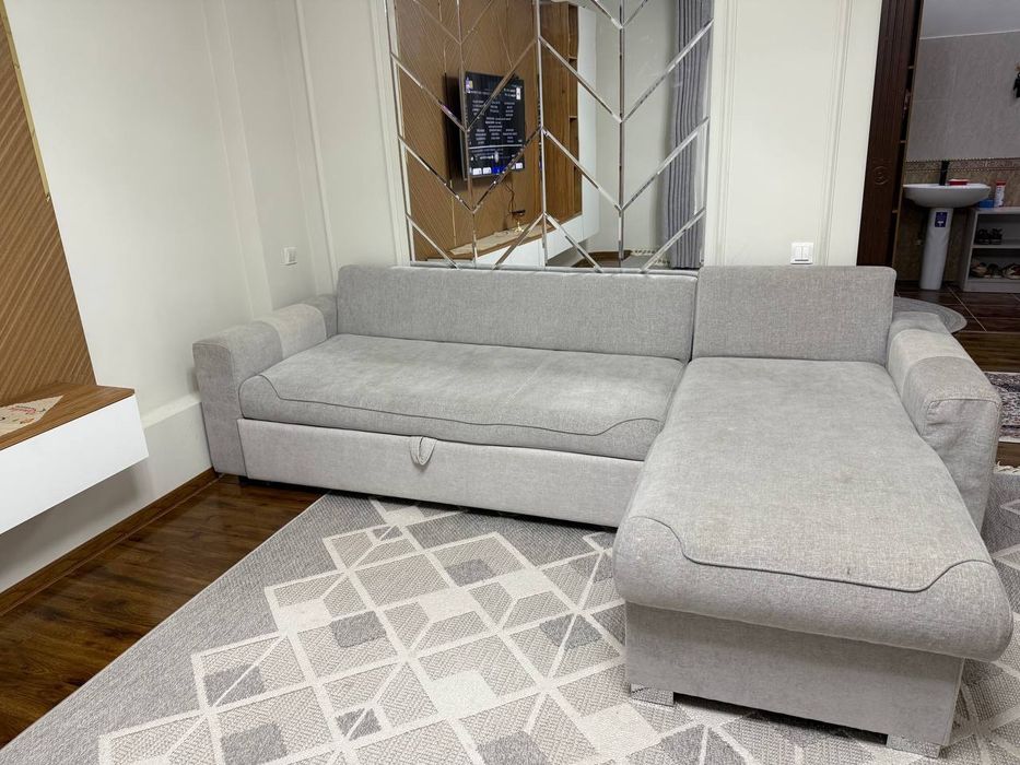 Мебель сотилади. Холати янгидек