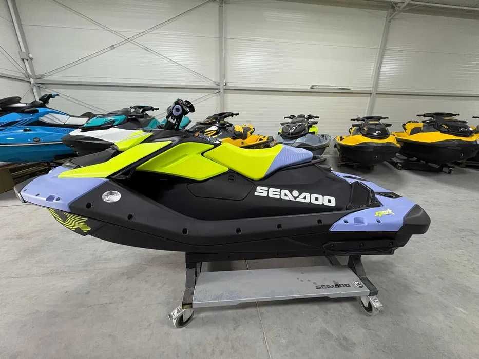 Sea doo spark trixx 1 up 2г гаранция Нов !