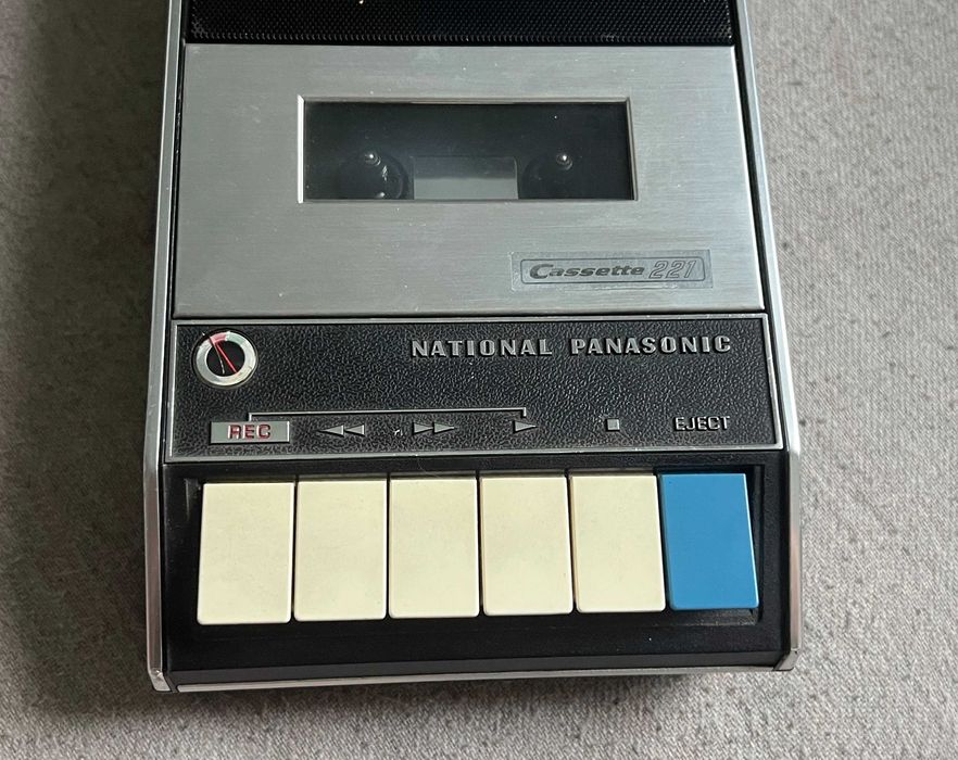 Casetofon portabil vintage Panasonic RQ-221S National