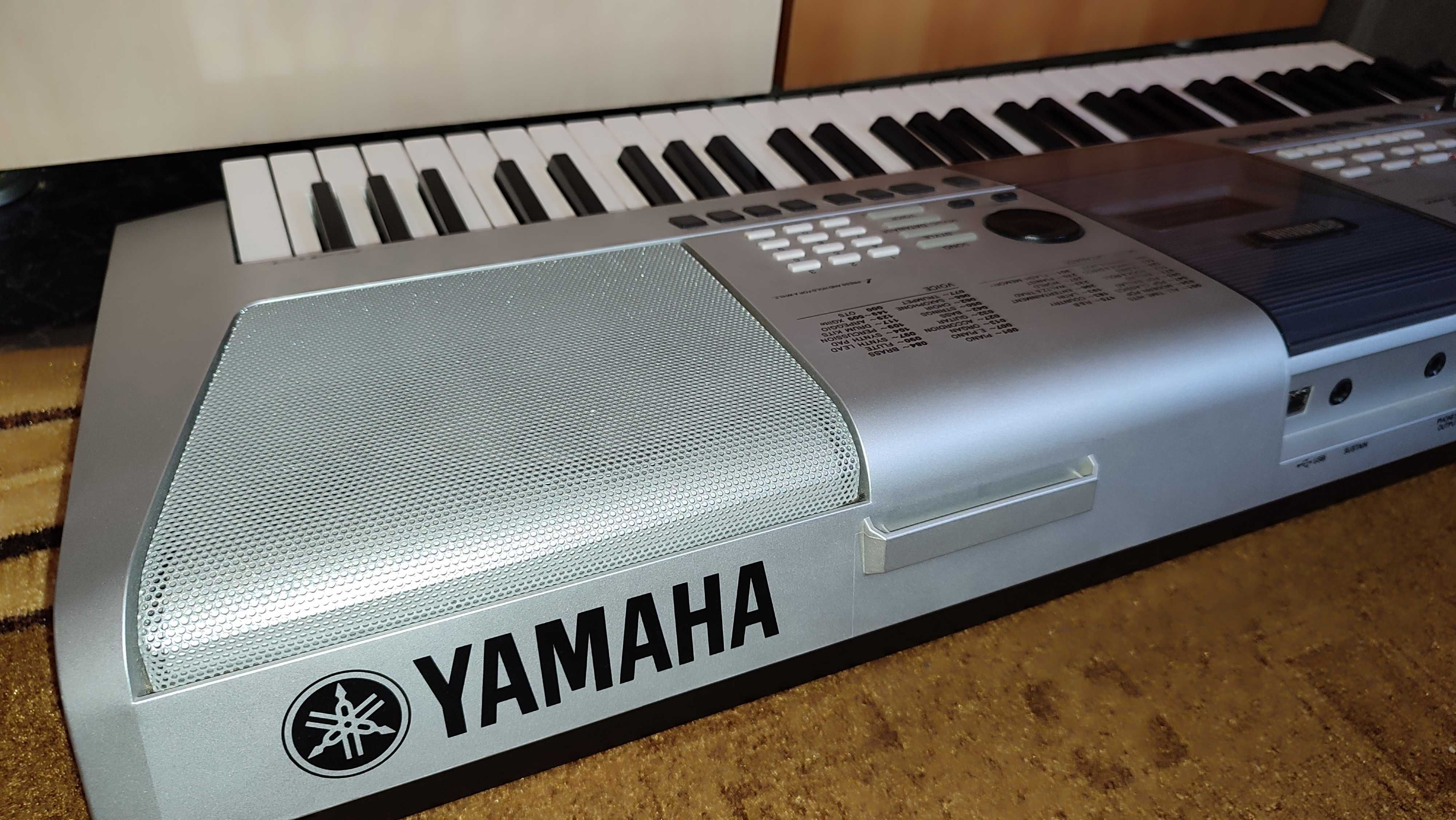Orga Yamaha PSR E413
