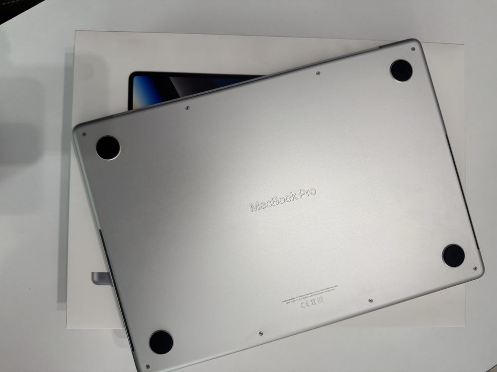 MacBook Pro - M1 Pro 16GB 1TB SSD