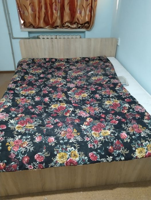 Продаётся 2-х спальная кровать в отличном состоянии 15000тг