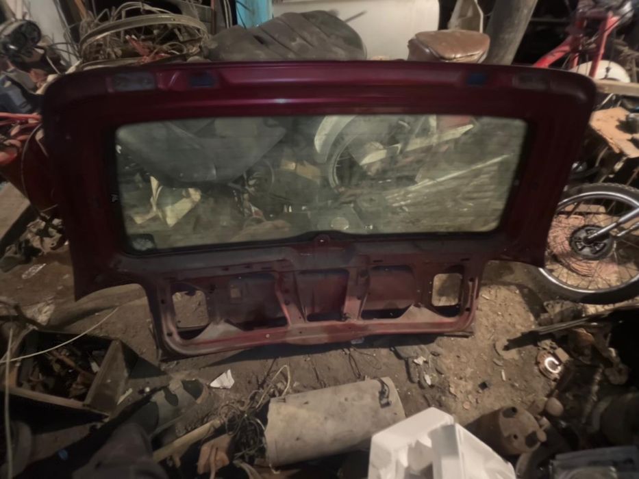 Крышка багажника пассат В3 уневерсал