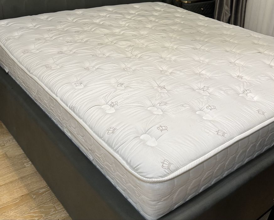 Матрас б/у пазмер 180#200, ортопедически, двусторонии