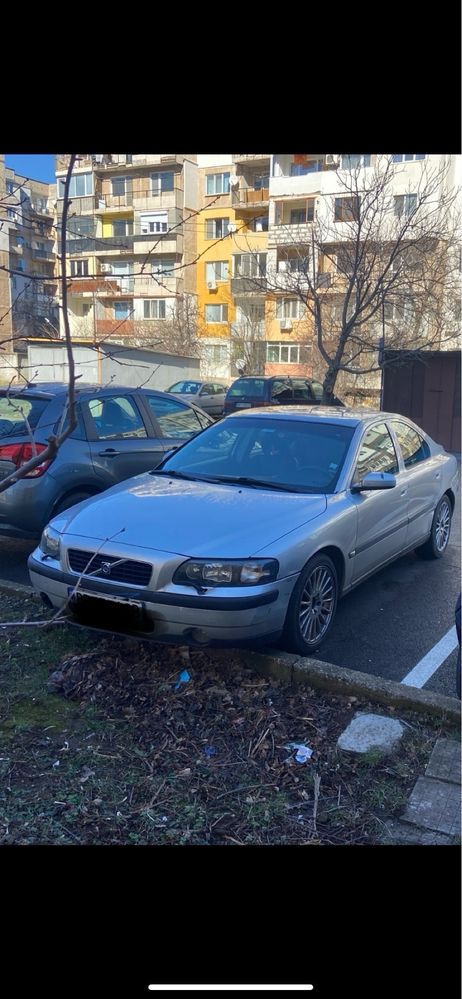 Volvo S60 на части