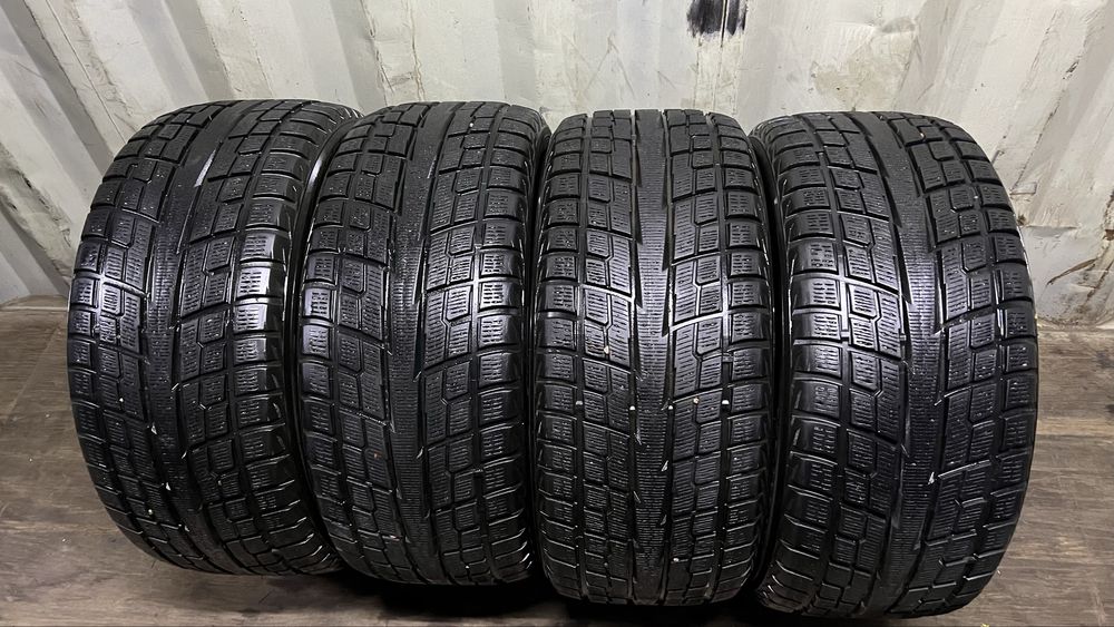 285/50 R20 комплект зимних шин Yokohama Geolandar