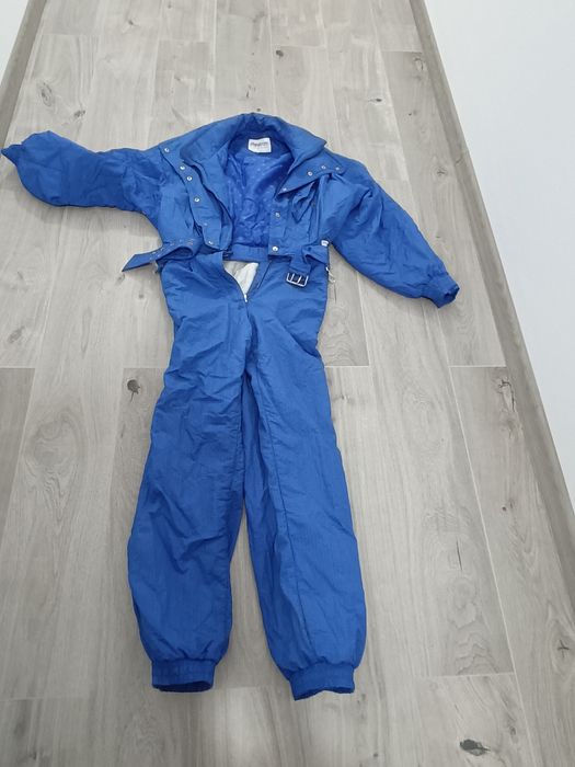 Vând costum ski dama
