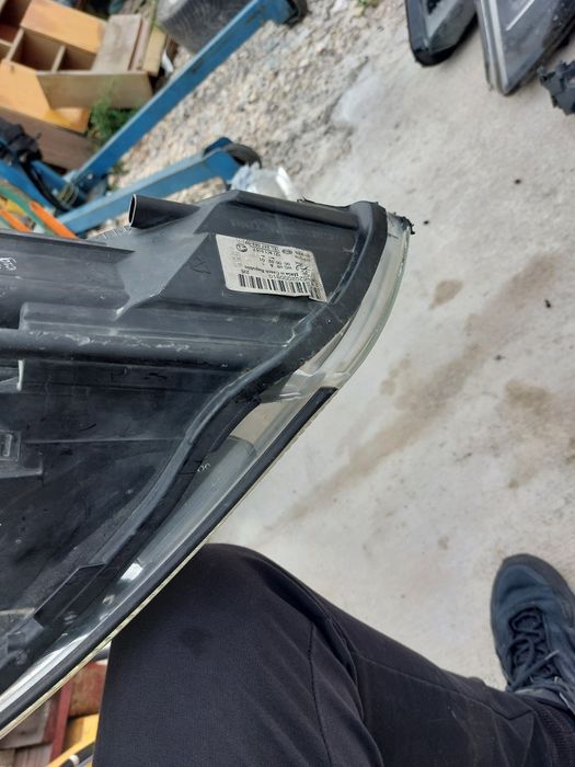 Десен фар SCODA OCTAVIA II 2018г.