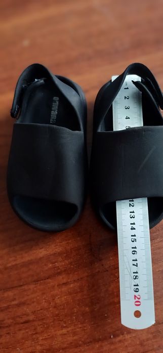 Продам детские кроксы сланцы