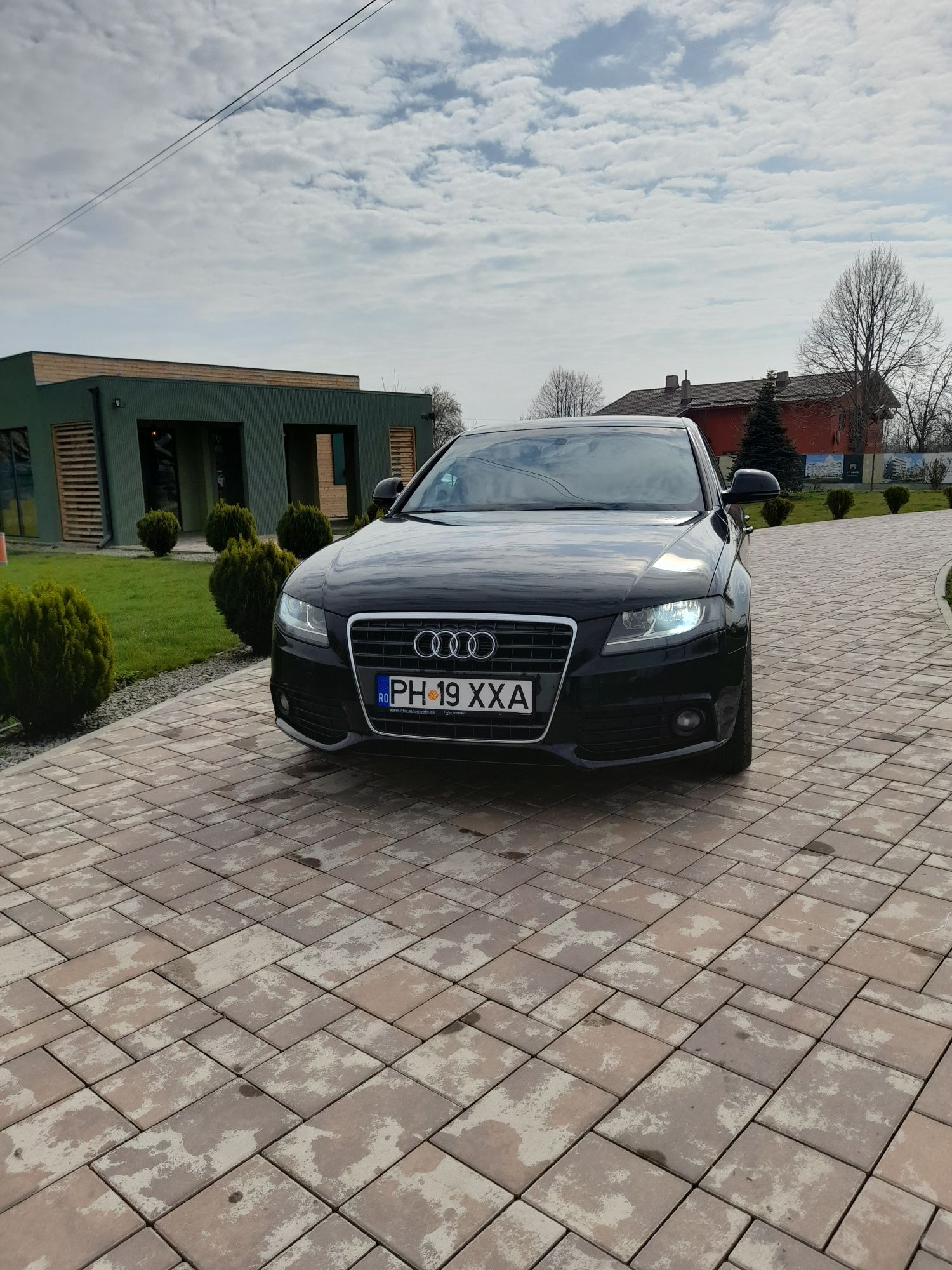 Vand Audi a4 b8 an proprietar in acte