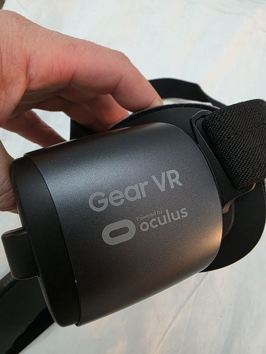 Realitatea virtuala samsung gear vr oculus