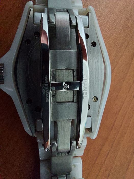 Дамски часовник Chanel J12