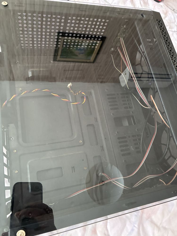 PC case/Компютърна кутия
