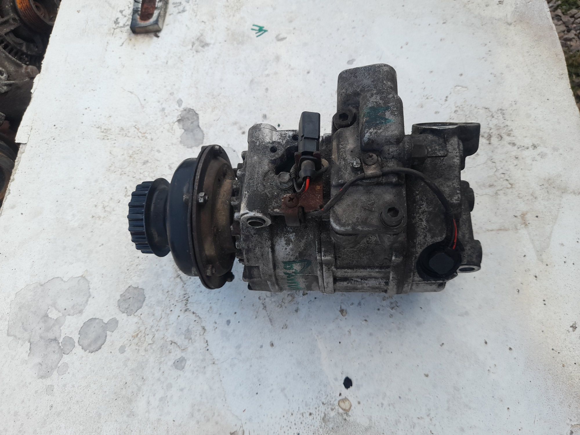 Компресор климатроник за VW TOUAREG  2,5tdi, Transporter