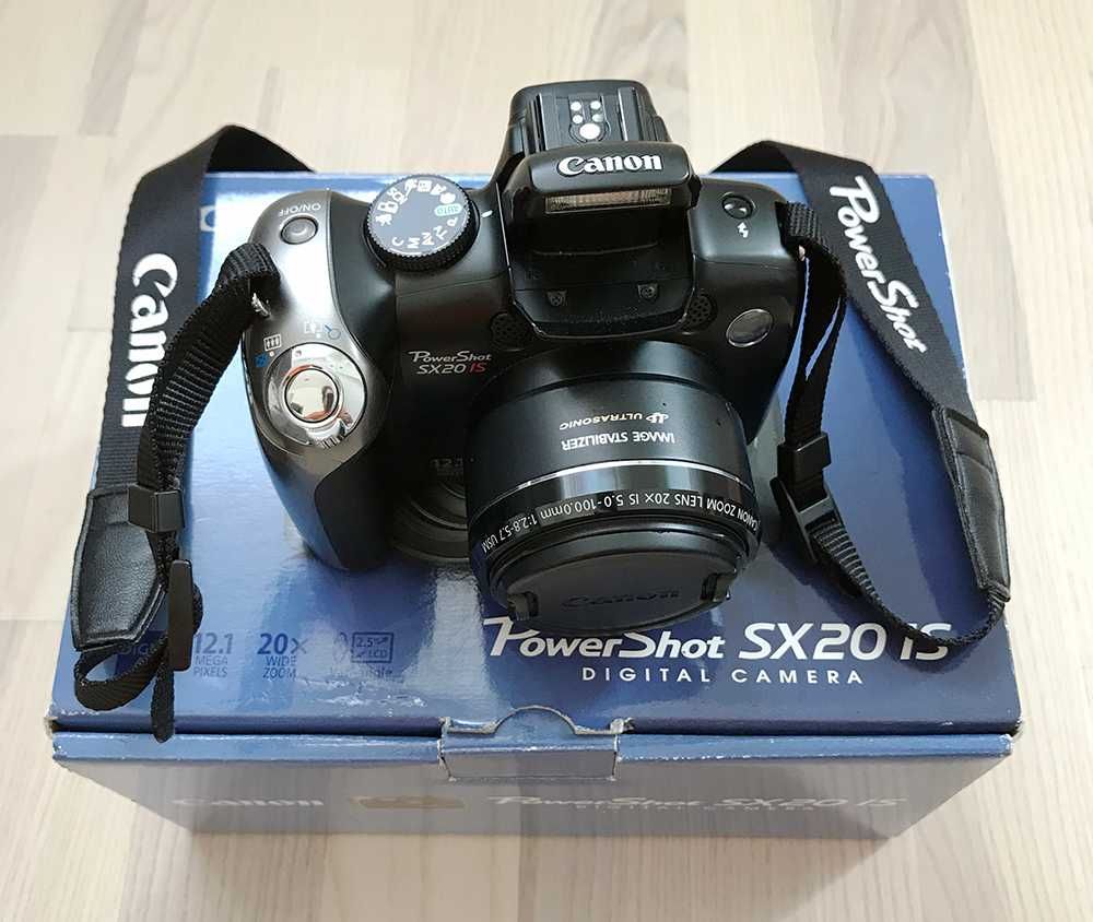 CANON PowerShot SX20 IS цифров фотоапарат с чантичка