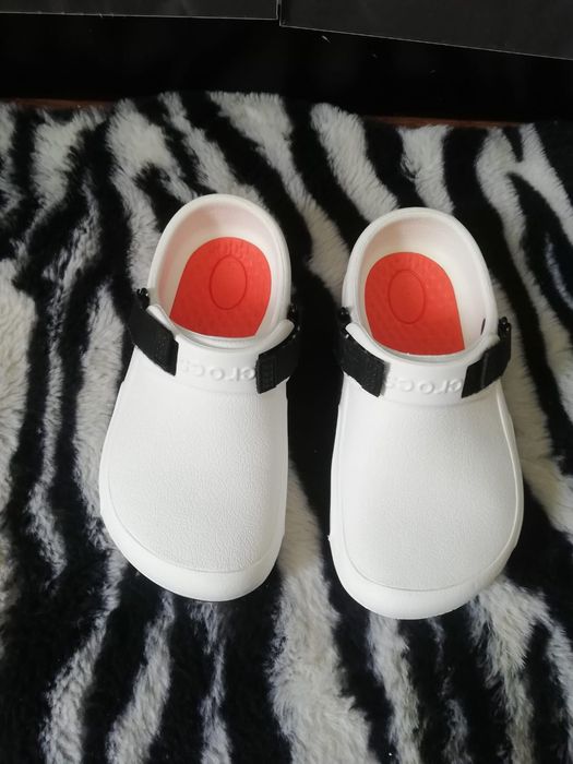 Adidasi Nike Crocs Puma Guess