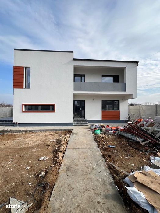 Vila P + E spate damila