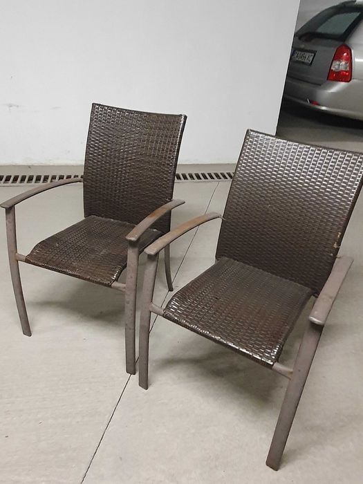 2бр. Градински столове със забележки