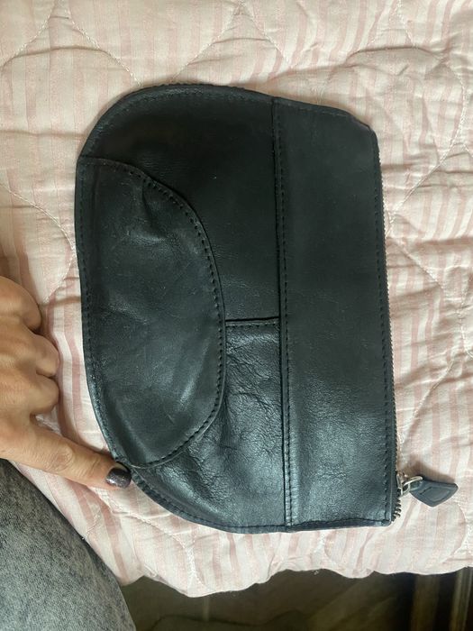 Сумка кожанная продаеться