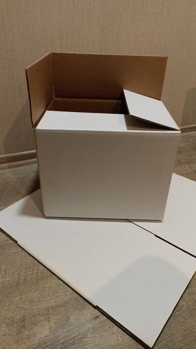 Кашони  бели трипластови