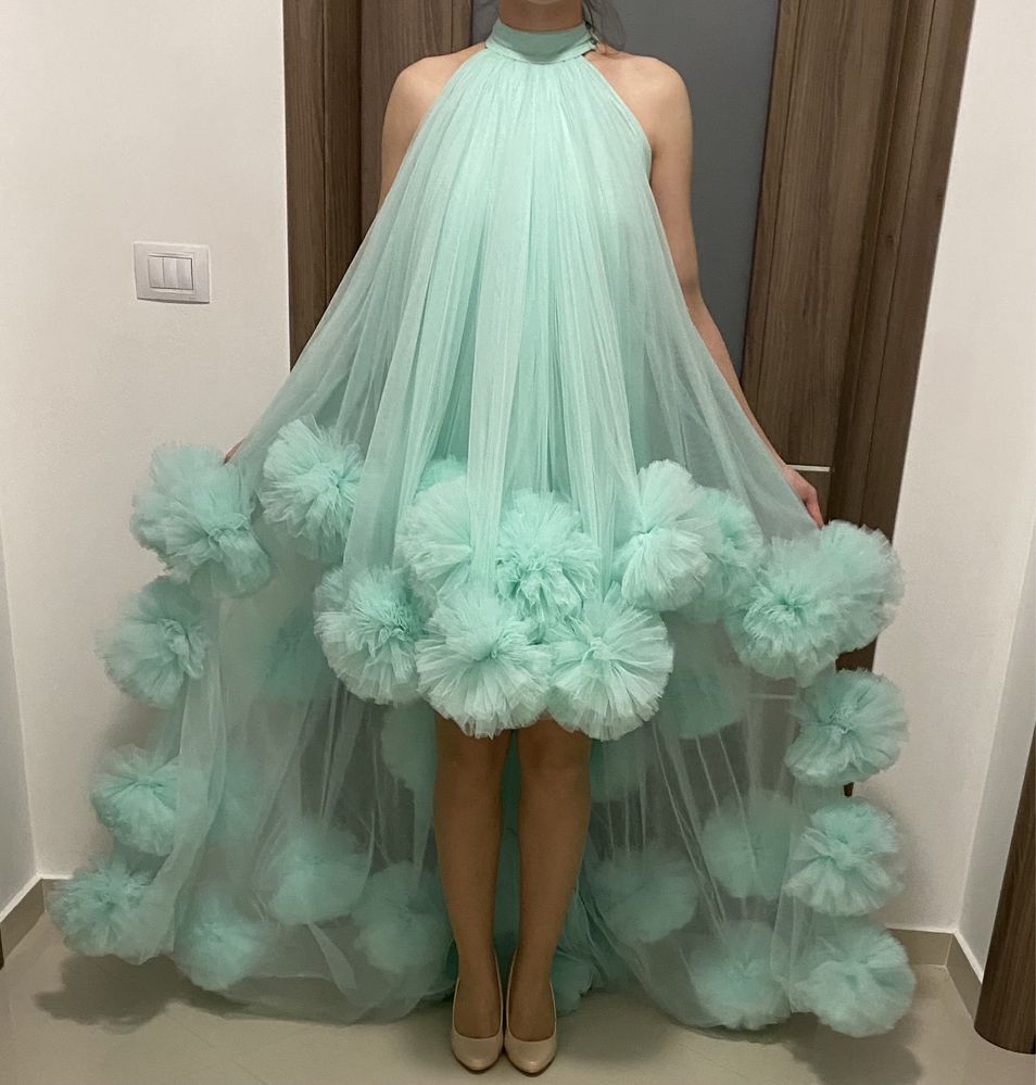 Rochie elegantă din tulle turcoaz