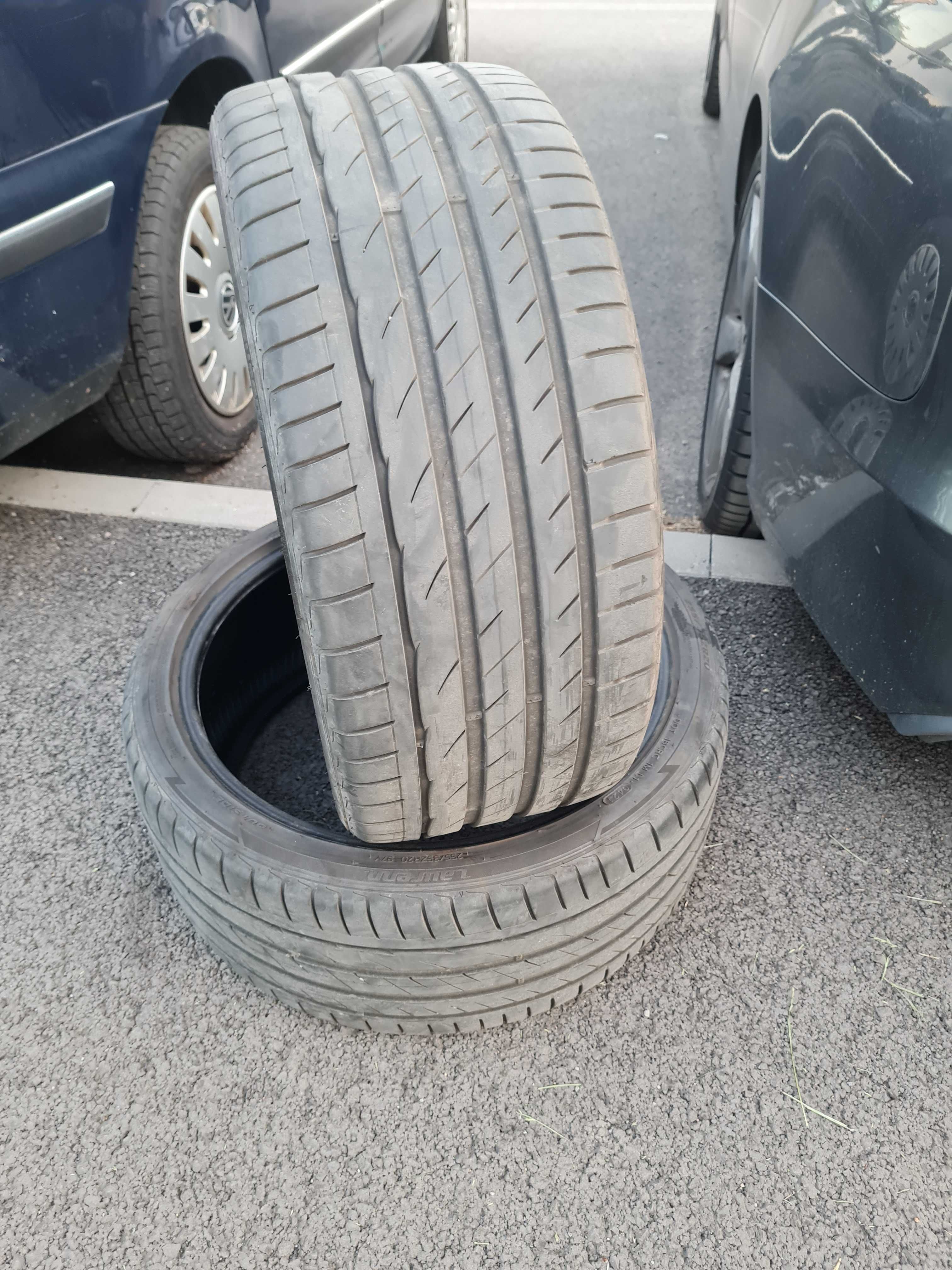 Летни гуми Laufenn 255/35ZR20 97Y 3 броя