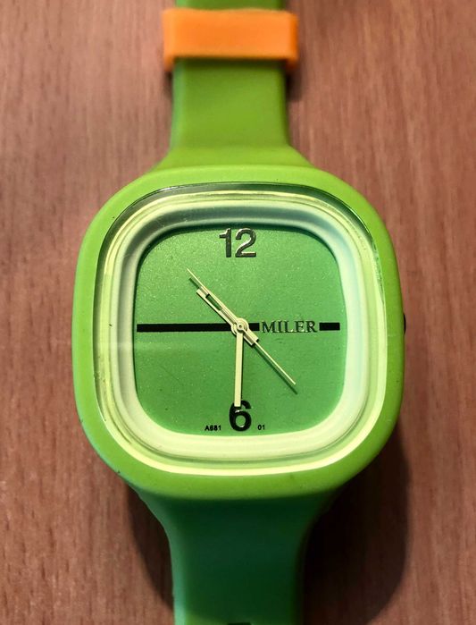 Ceas de mana unisex Miler a681 - original - curea silicon - verde