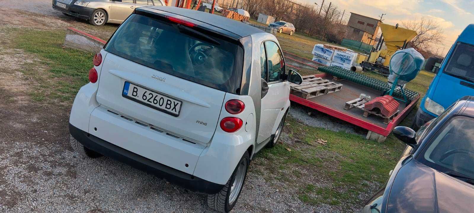 Продавам Smart Fortwo mhd 999 куб. бензин, 02.04.2012г. 95000км.