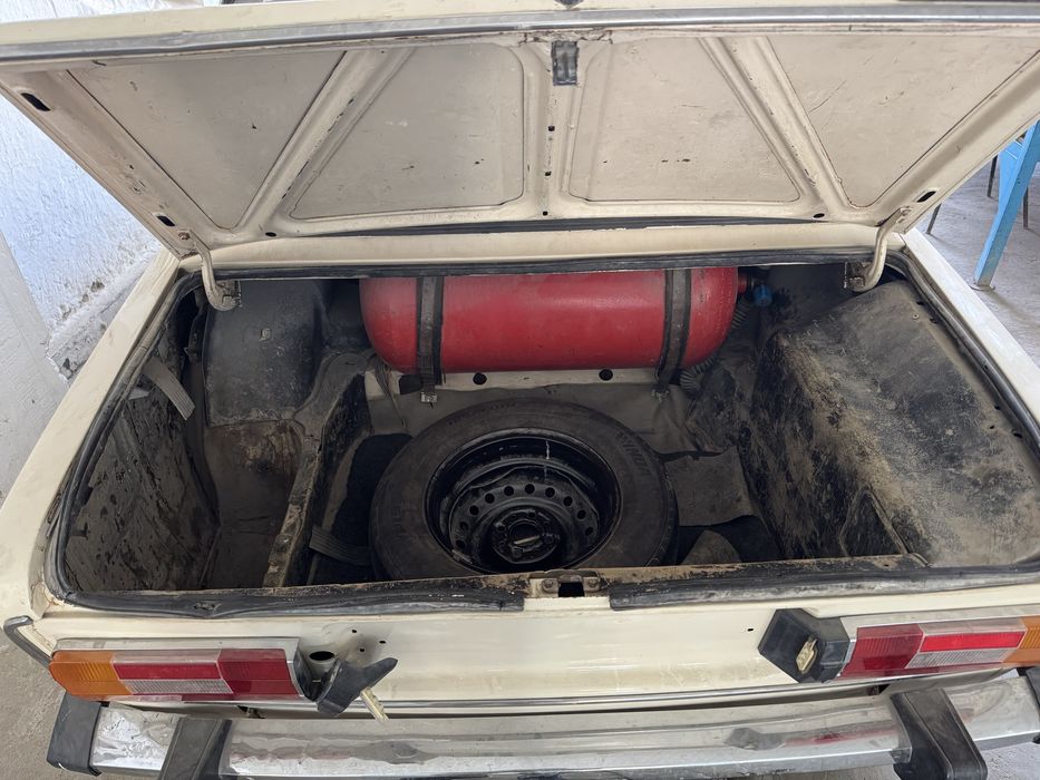 Juguli sotiladi narxi kelishiladi yili 1988 faqat bitta aybi dakument