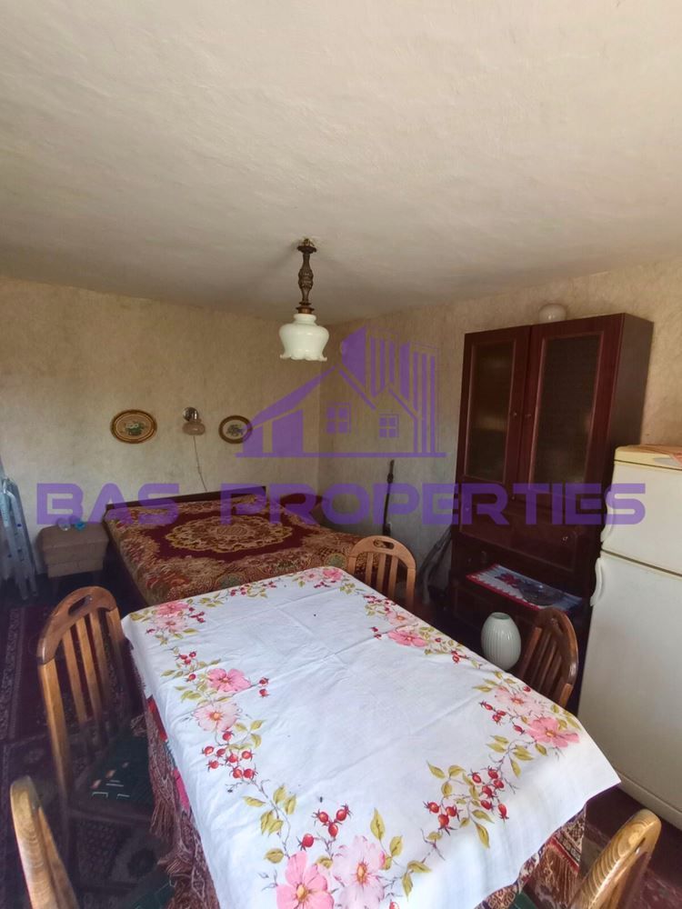 Продава се Къща в с. Петърч, Област София-област - 60 кв.м за 1617 €/кв.м - Снимка #10