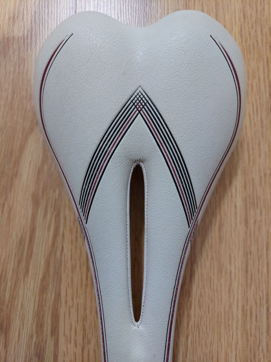 Velo Senso Competition Anti-Prostatic Saddle 

Sa bike Velo Senso alba