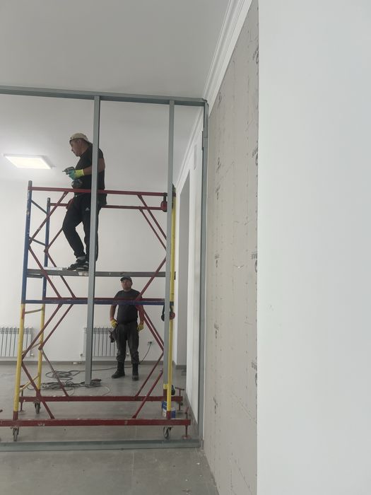 Гипсокартонные работы, гипсокартонщик, монтаж перегородки