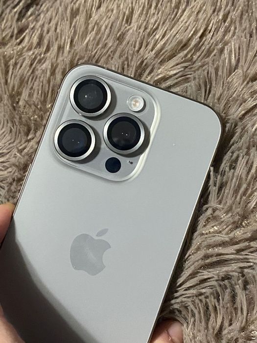 iphone 15 pro,256GB,88%,TITAN, в наулучшем состоянии,без трещин