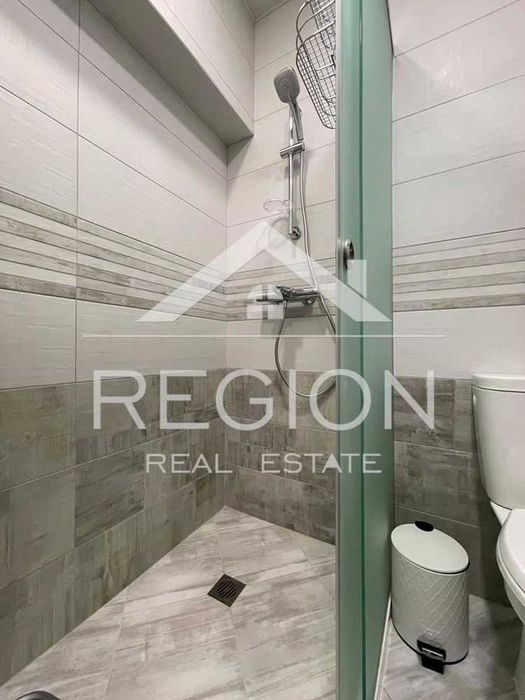 Дава се под наем Тристаен апартамент в Варна, Център - 100 кв.м за 800 € - Снимка #16